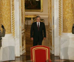 Bronisław Komorowski. Maturę zdałem na tróję bo pomogły nauczycielki