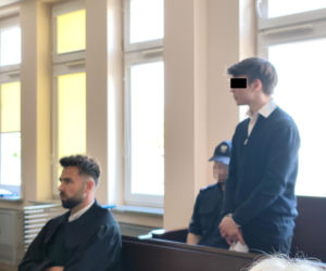 Jechał pod wpływem alkoholu, rozbił mercedesa o słup. 18-letnia Ania zginęła na miejscu