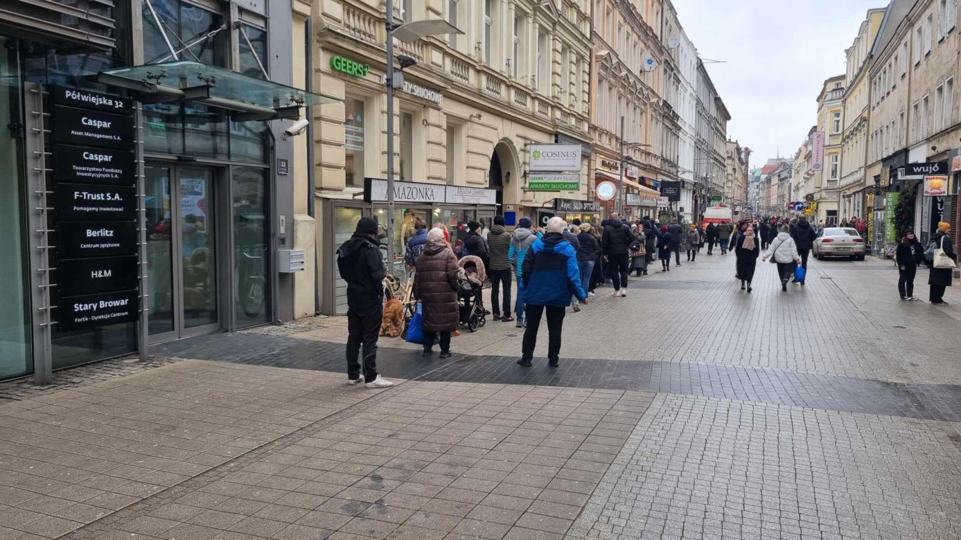 Tłusty Czwartek 2025. Tak wyglądają kolejki w Poznaniu