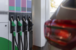 Tankujesz drożej? Stacja może słono zapłacić! Fiskus kontroluje ceny 