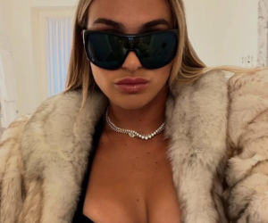 Aryna Sabalenka z głębokim dekoltem