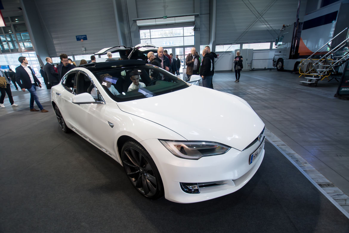 Tesla Model S na Poznań Motor Show 2017