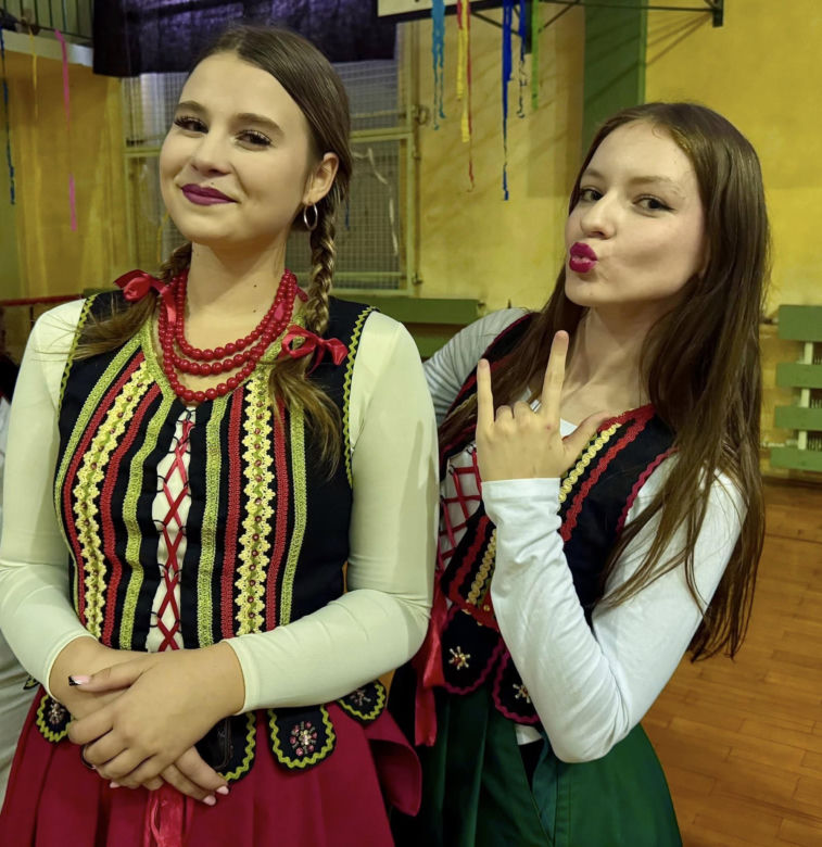 Prawdziwe Polskie Wesele w 2 LO w Starachowicach