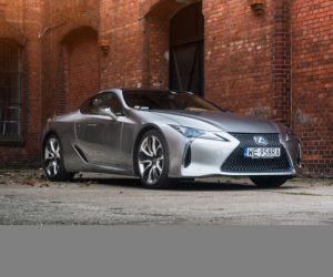 Lexus LC500h 3.5 V6 359 KM Superturismo