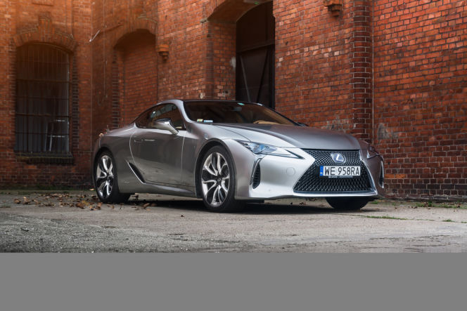 Lexus LC500h 3.5 V6 359 KM Superturismo
