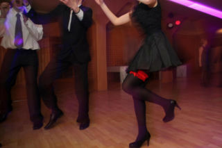 Matka zniknęła z 13 tys. zł na studniówkę. Kobieta usłyszała już zarzuty