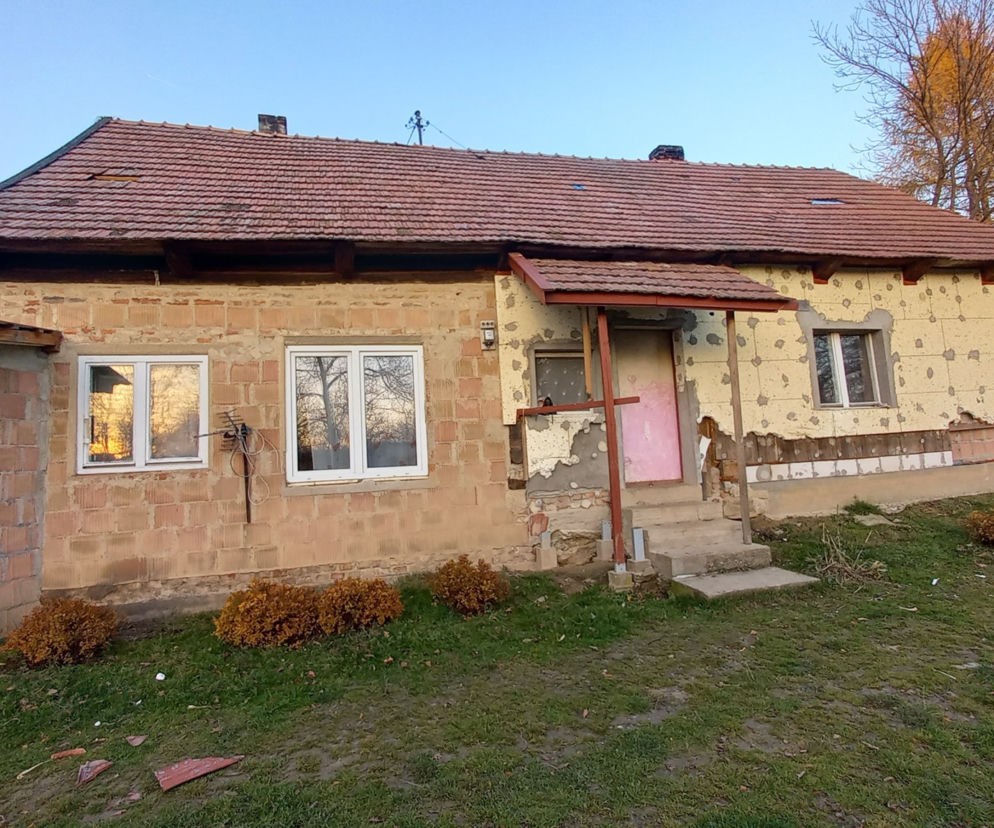 Trzemesna. Rodzina z małymi dziećmi straciła dach nad głową! Potrzebna pomoc