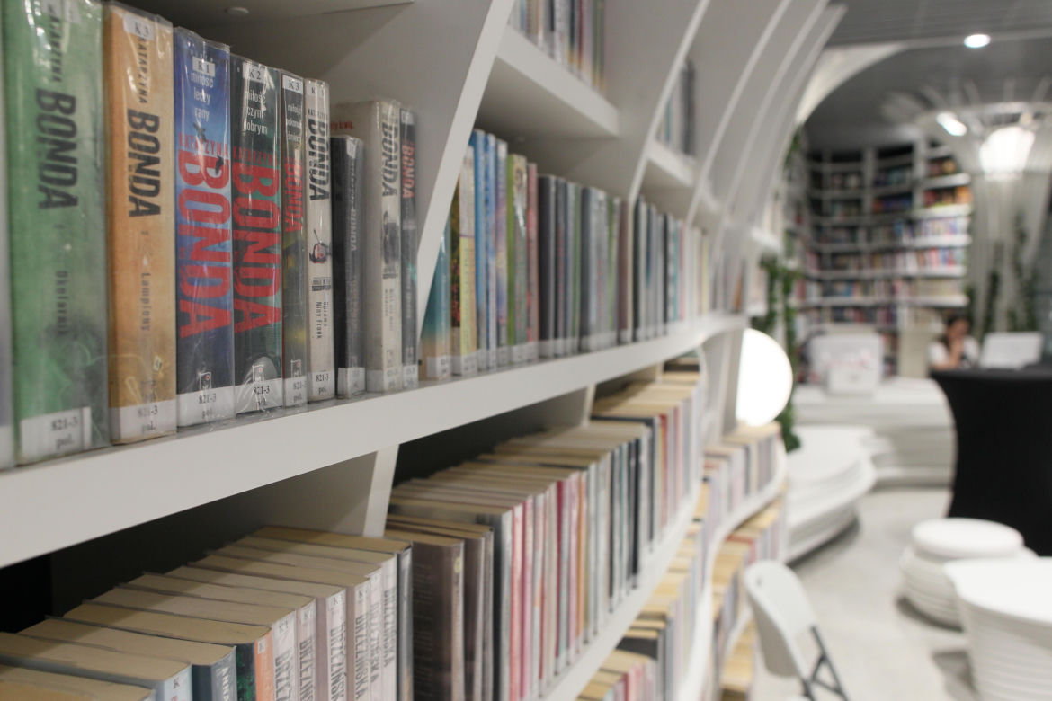 Otworzyli pierwszą w Polsce bibliotekę na stacji metra. Metroteka już działa