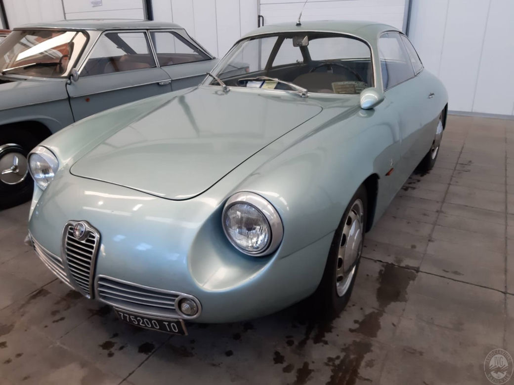 Po 35 latach wyciągnęli unikalną Alfę Romeo z piwnicy. Giulietta SZ została sprzedana za kilkaset tys. euro - ZDJĘCIA