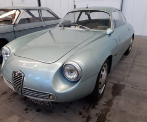 Po 35 latach wyciągnęli unikalną Alfę Romeo z piwnicy. Giulietta SZ została sprzedana za kilkaset tys. euro - ZDJĘCIA