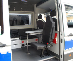 Volkswagen Crafter - policyjny Ambulans Pogotowia Ruchu Drogowego