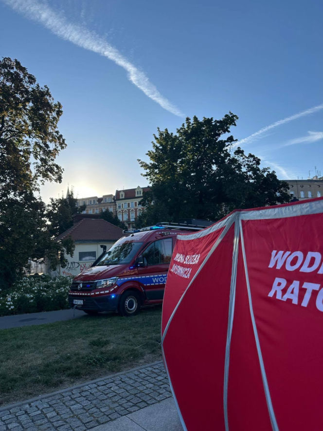 Ciało mężczyzny w Odrze we Wrocławiu. Makabryczne zgłoszenie nad ranem