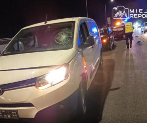 Karambol na S2 po wybuchu agresji drogowej, kierowcy zajeżdżali sobie drogę