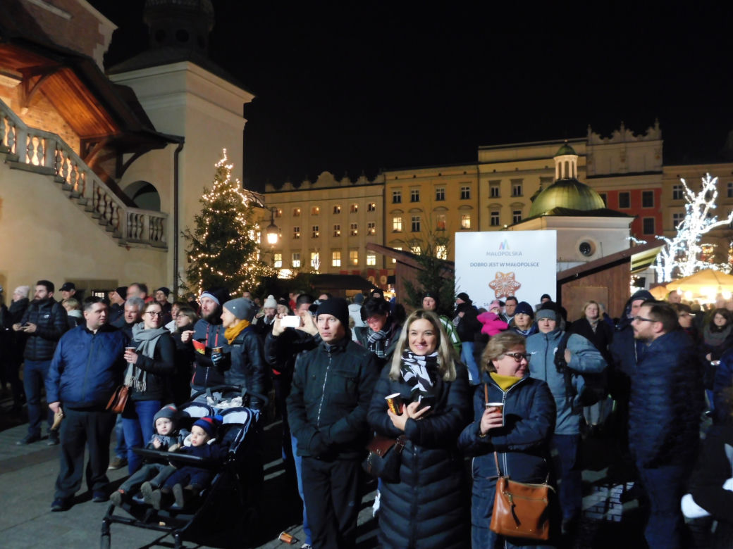 Wspaniały klimat na Jarmarku Bożonarodzeniowym w Krakowie