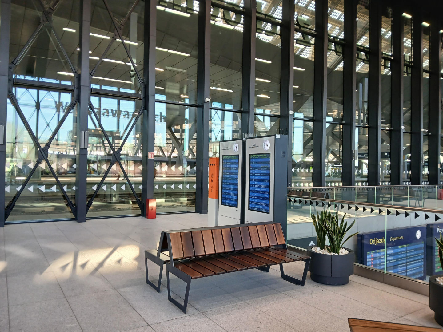 Dworzec kolejowy Warszawa Zachodnia po otwarciu