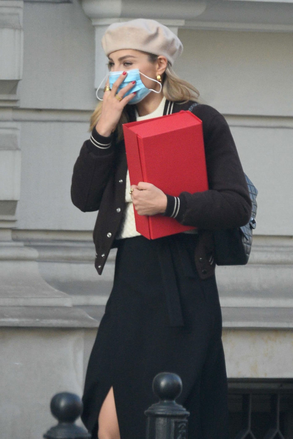 Małgorzata Socha udaje emerytkę?