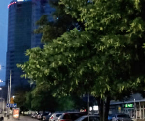 Próby iluminacji Hanza Tower