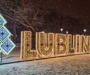 W Lublinie czuć klimat zbliżających się świąt. Iluminacje już świecą [GALERIA]