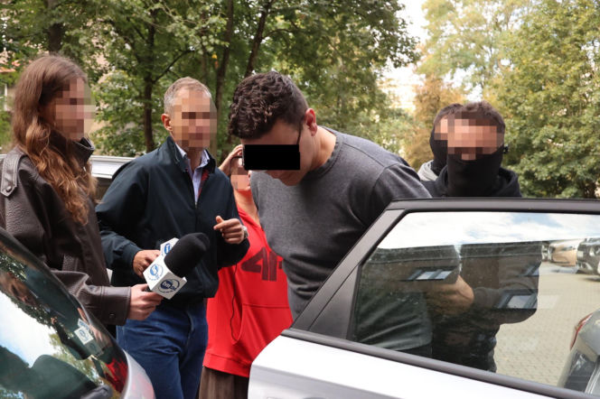To on wjechał w rodzinę z niemowlęciem. Hubert B. doprowadzony do prokuratury w Krakowie