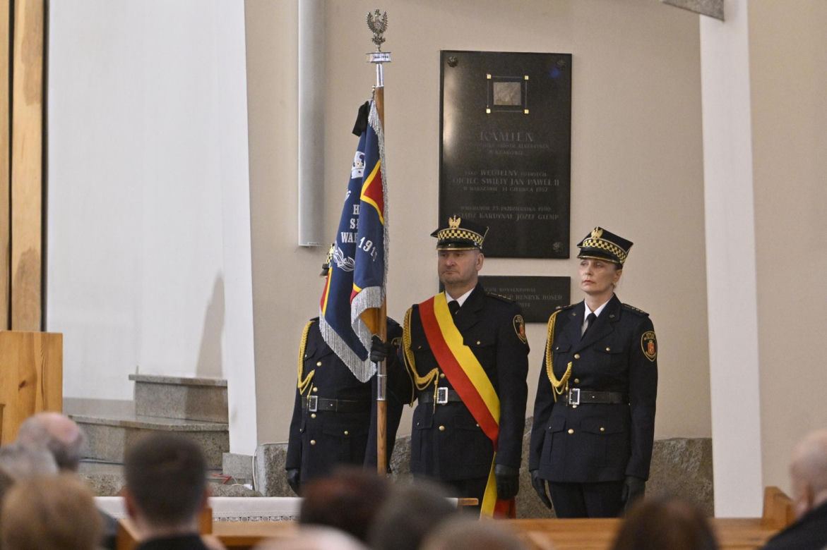 Pogrzeb strażnika miejskiego z Warszawy. Krzysztof zmarł na służbie