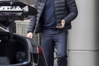 Ekstraklasa. Właściciel Widzewa Łódź przyłapany na lotnisku. Tajna misja ratunkowa