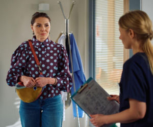 Na Wspólnej, odcinek 4187: Kalina w tarapatach! Łukasz informuje ją, że wciąż posiada kompromitujące nagranie ich schadzki