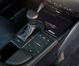 Lexus ES z napędem AWD
