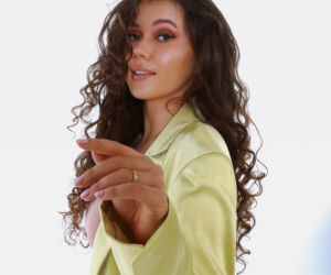 Karolina Szczurowska przedstawia utwór na Eurowizję 2026. Nie bój się wygra preselekcje