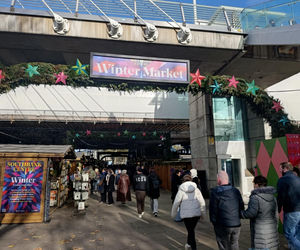 Jest rozmach! - tak polscy turyści oceniają świąteczny jarmark w Londynie. Kramy stoją też przy słynnym London Eye – z widokiem na Big Bena. Zobaczcie nasze zdjęcia!