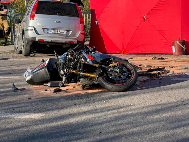 Dwa śmiertelne wypadki na drogach Mazowsza. Rowerzysta i motocyklista zginęli po potrąceniu