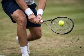 Novak Djoković z awansem w turnieju. Kto zagra w decydującym starciu na trawie
