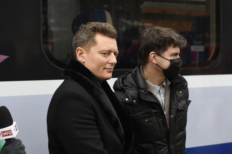 Gwiazdy TVP przyjechały pociągiem do Zakopanego