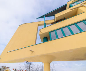 Budynki mieszkalno-usługowe przy ul. Bażantarni, Warszawa