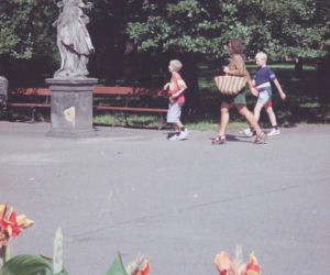 Tak wyglądała Warszawa lat 90.! Nie uwierzycie, ile się zmieniło [GALERIA]