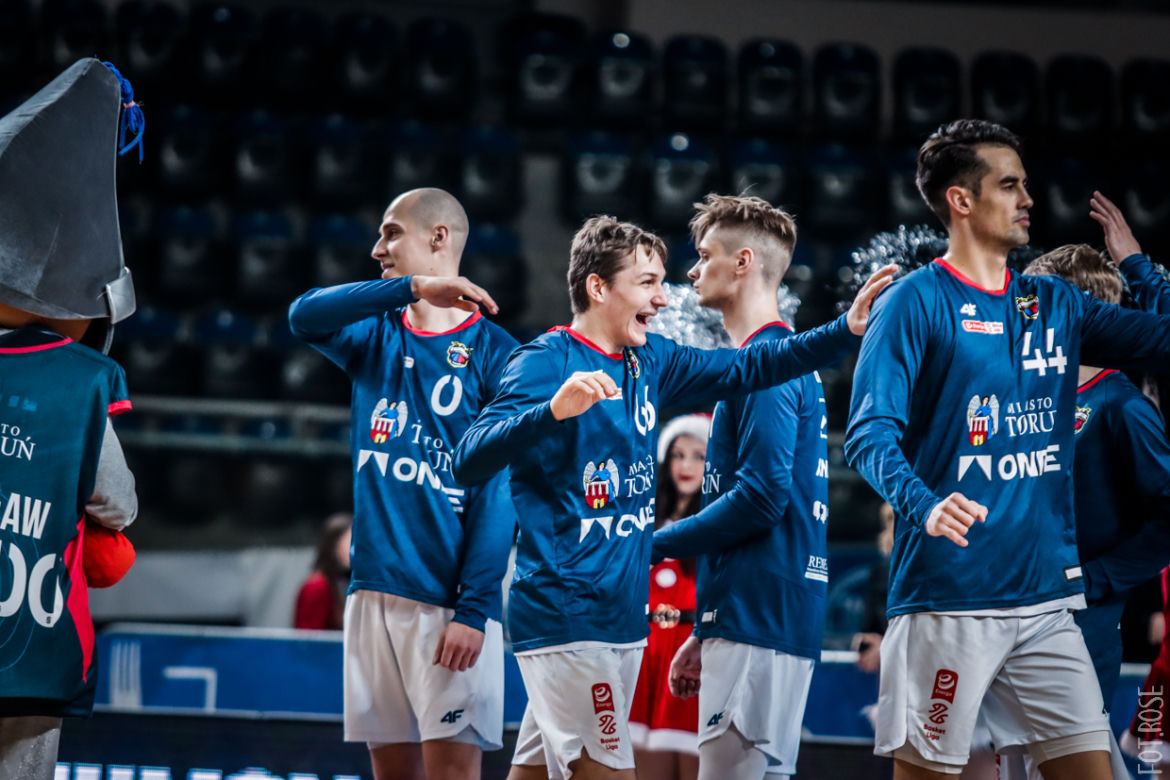 Twarde Pierniki Toruń - Trefl Sopot 73:92, zdjęcia z Areny Toruń