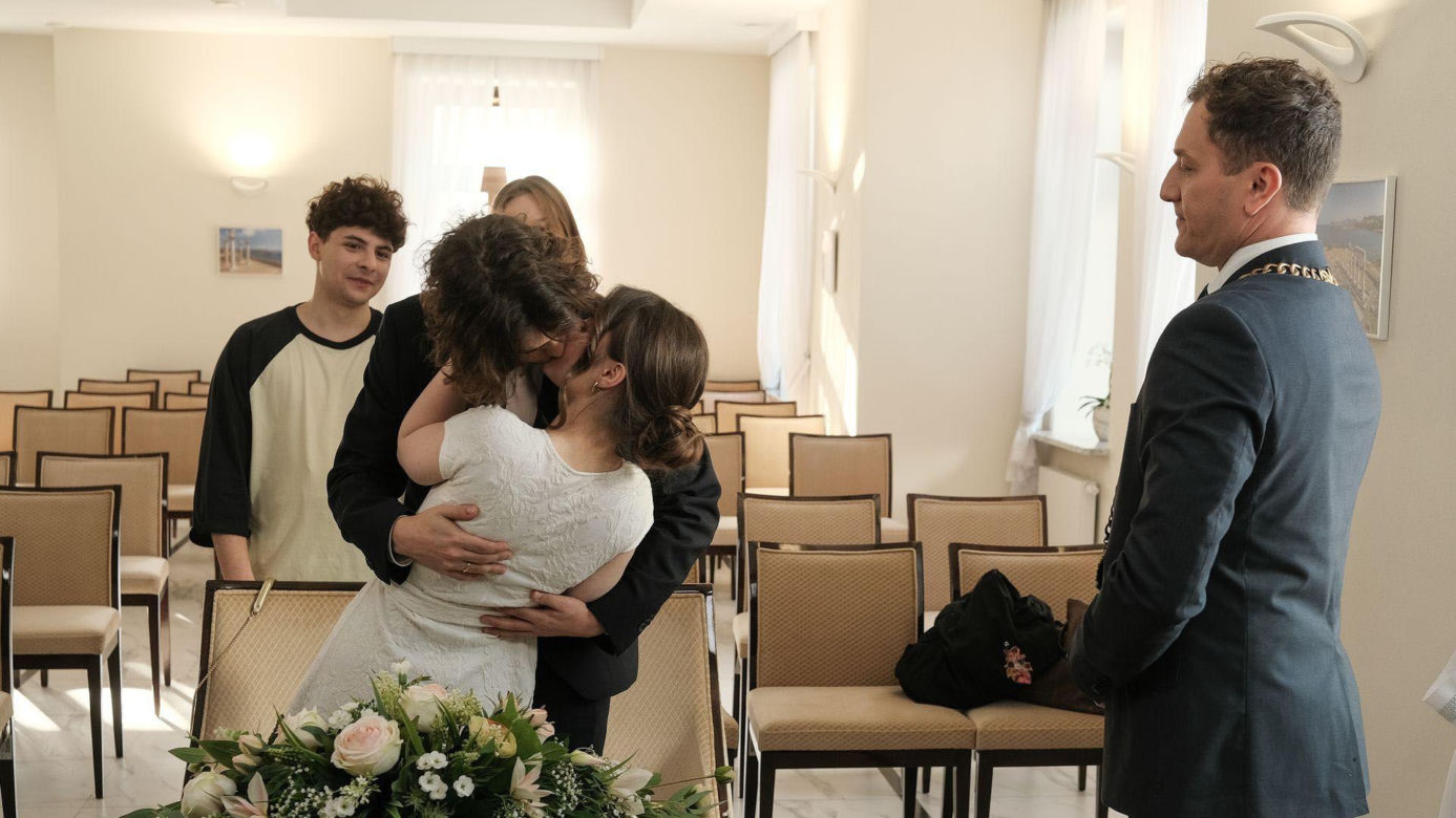 Barwy szczęścia odc. 3390. Ewelina (Amelia Listwon), Ewa (Gabriela Ziembicka), Romeo (Jacek Tyszkiewicz), Witek (Witold Sosulski)