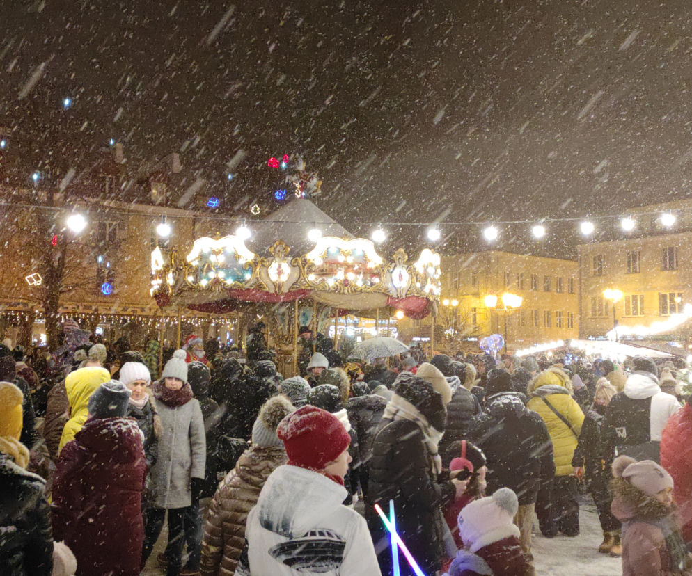 Białystok. Jarmark Świąteczny przed Ratuszem