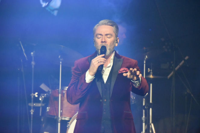 XIV Marszałkowski Bal Dobroczynny w CKK Jordanki. Koncert Kuby Badacha i licytacje