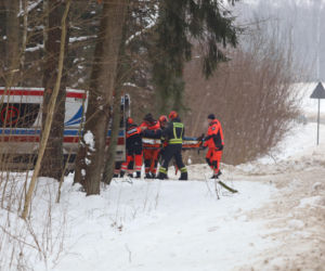 Poważny wypadek na Warmii i Mazurach. Lód paraliżuje region