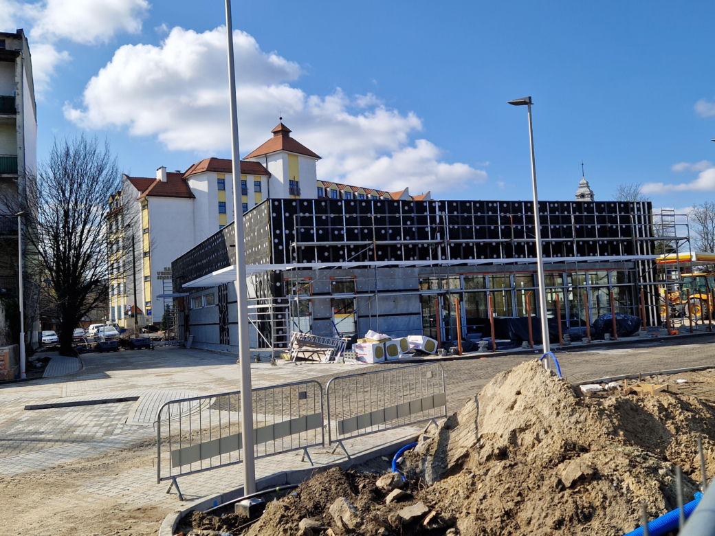 Przebudowa McDonald's w Bydgoszczy nabiera tempa. Kiedy wielkie otwarcie? [ZDJĘCIA]