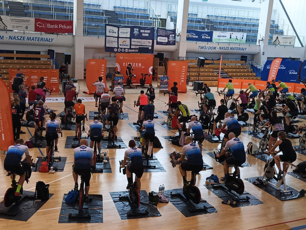 WOŚP 2025: Rowerowy Zawrót Głowy w hali AWF