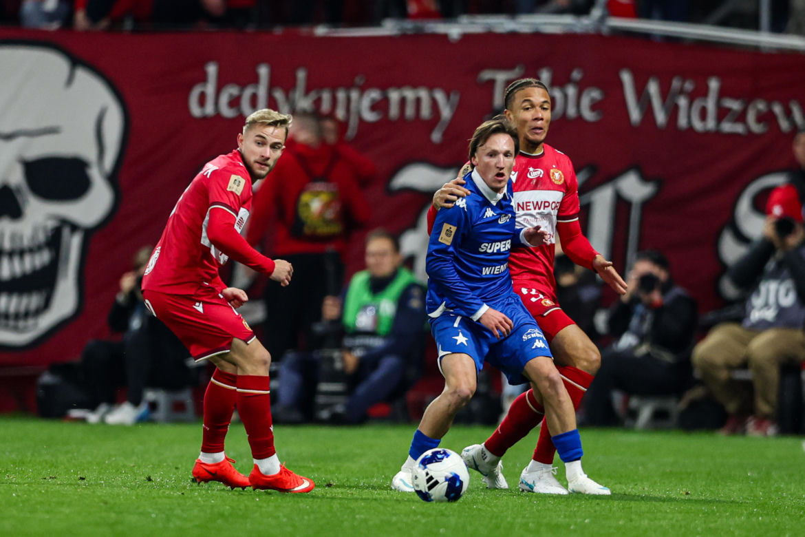 Widzew Łódź - Wisła Kraków; Zdjęcia kibiców i zawodników z meczu 11. kolejki PKO BP Ekstraklasy 2026/27