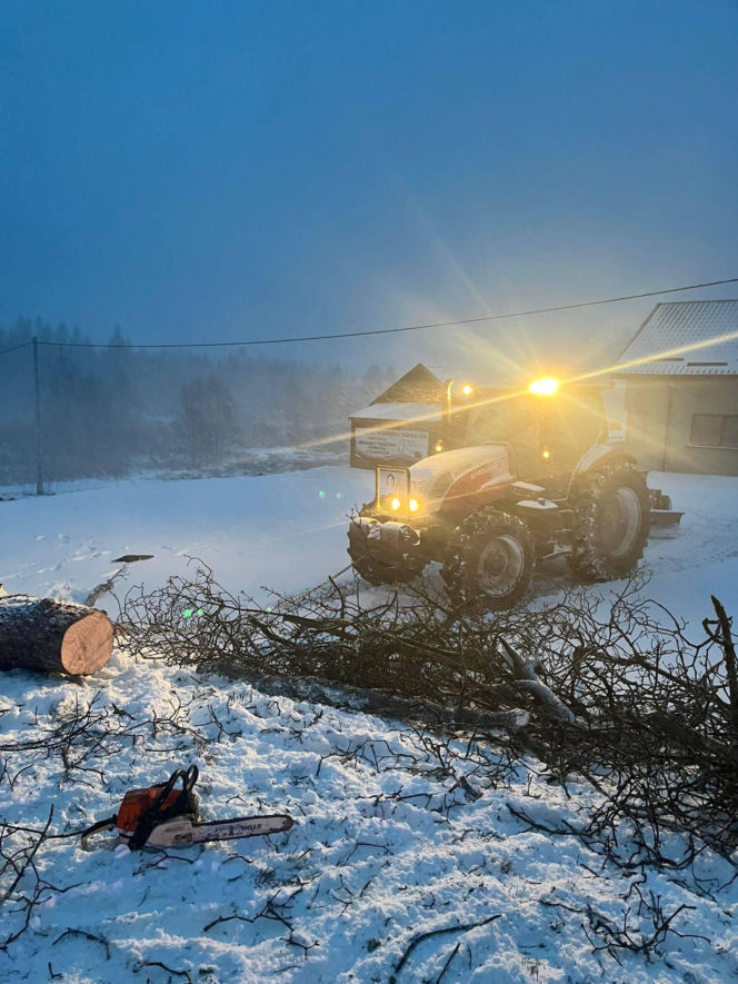 Wichura zniszczyła zabytkową kapliczkę przy sanktuarium