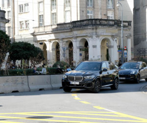 Zwężone ulice na placu zbawiciela