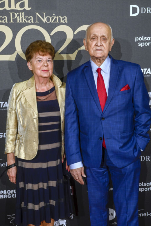Małgorzata Rozenek i mama Roberta Lewandowskiego brylują na gali tygodnika "Piłka Nożna"