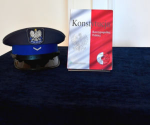 Podlaska policja ma nowych funkcjonariuszy. 12 mundurowych złożyło ślubowanie [ZDJĘCIA]