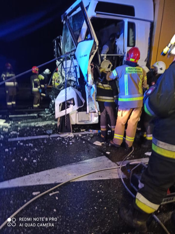 Wypadek w Koziegłowach na DK91. Zderzenie czterech tirów
