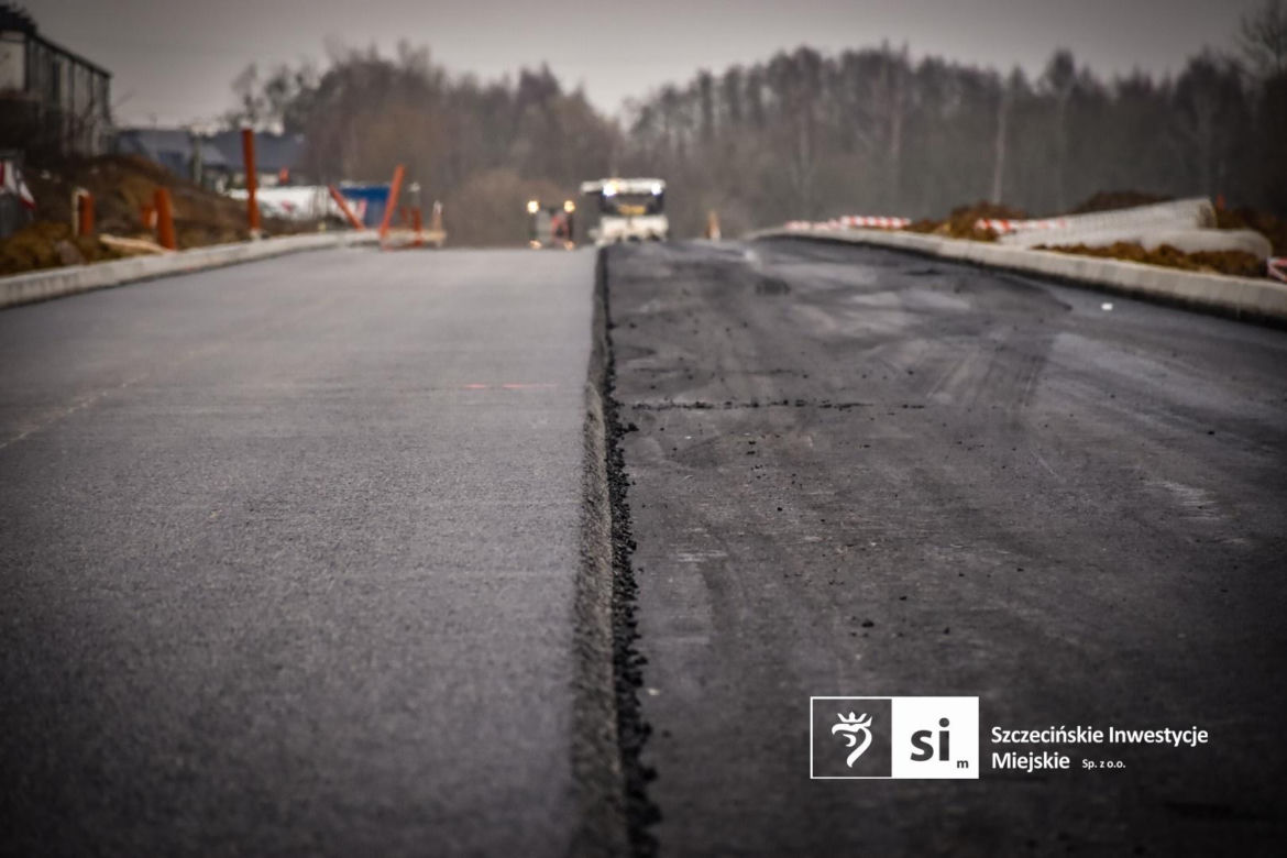Pierwszy asfalt na Trasie Północnej
