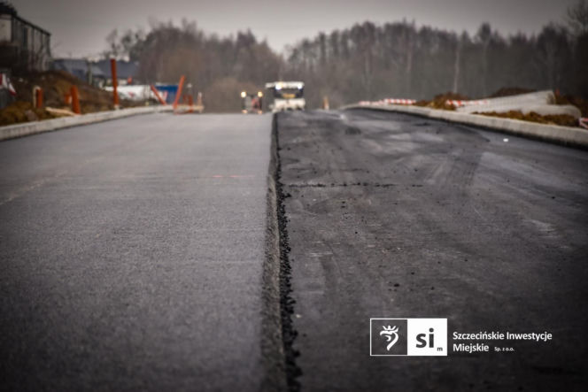 Pierwszy asfalt na Trasie Północnej