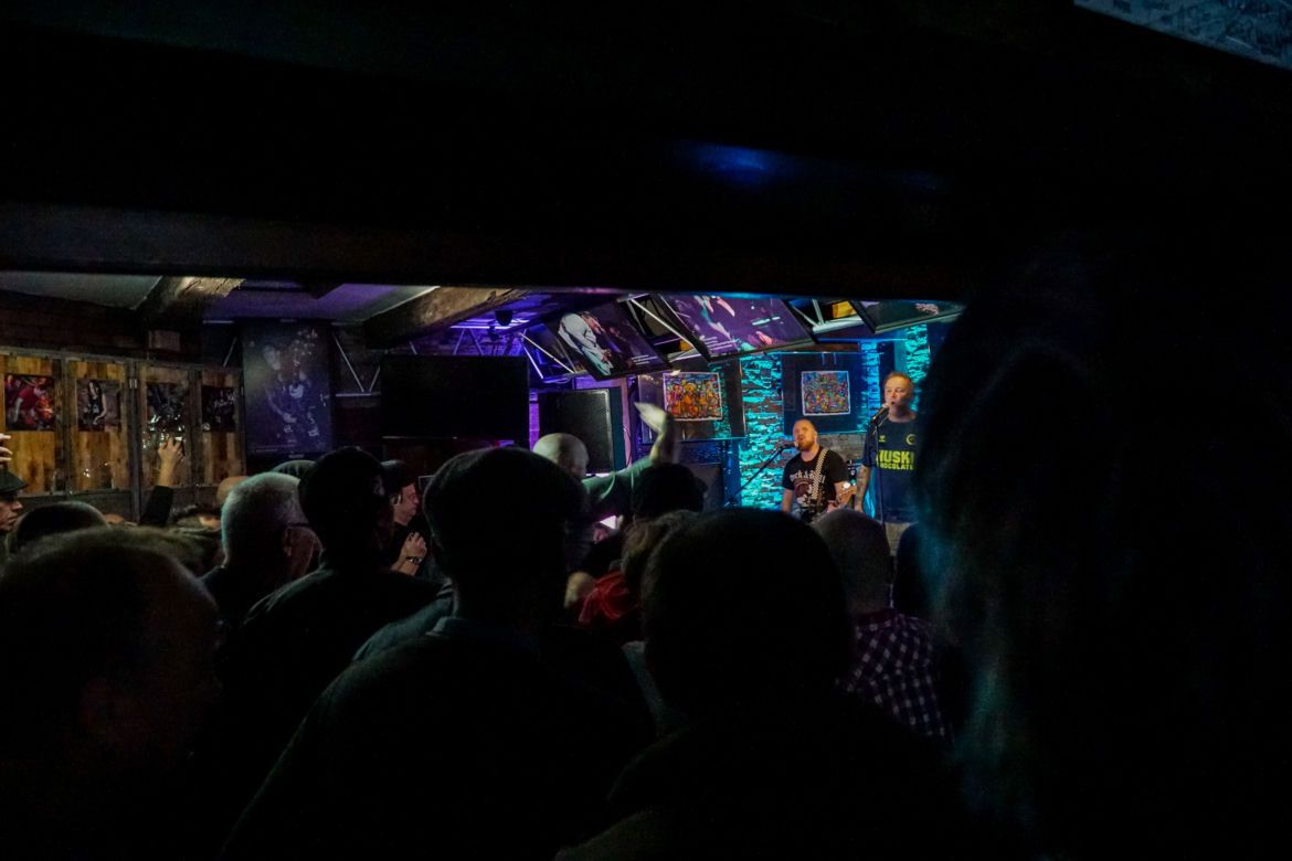 Legendarny zespół Sham 69 rozgrzał Hard Rock Pub Pamelę